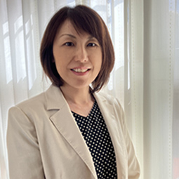 設計部　田村